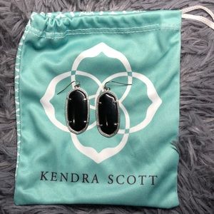 Black Elle Kendra Scott Earrings